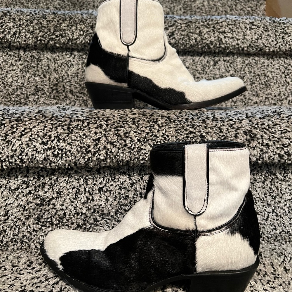 Allen’s 7 1/2 womens cow boots